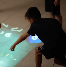 Cover image for Interactive Floor Projection: Benefits of Collaborative Learning