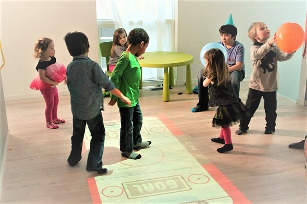 Cover image for 5 Ways Interactive Projector Games Improve Your Customers’ Experience at Beauty Salons