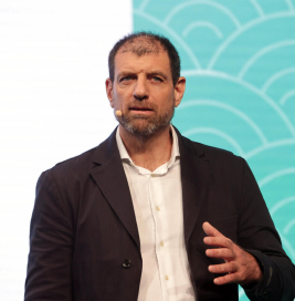 Cover image for EyeClick CEO Ariel Almos presenting at the Israel-Japan Conference